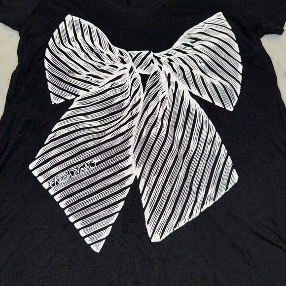 Like new! Lauren Moshi Oversized White Bow Graphic Tee | Size Small - Picture 4 of 7